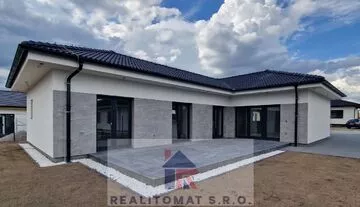 Prodej, nízkoenergetický rodinný bungalov, 4kk, 150 m2, Pečky, Velké Chvalovice