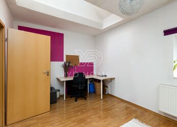 Prodej rodinného domu 3+1kk 180 m², pozemek 715