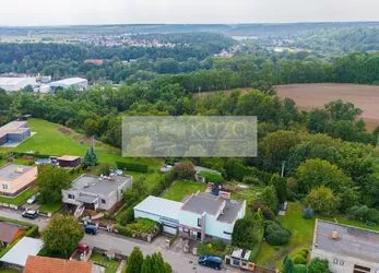 Atypický rodinný dům 5+1, 255 m2, garáž 90 m2, bazén  - Čejetice u Ml. Boleslavi