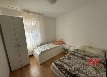 Prodej rodinného domu 8+kk, 182 m2, na pozemku 186 m2, Senožaty, okr. Pelhřimov