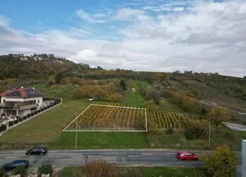 Stavební pozemek s výhledy na Mikulov