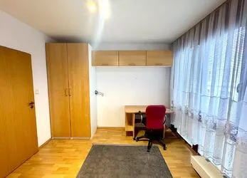 Vybavený loft 3+kk, dvě terasy, sklep