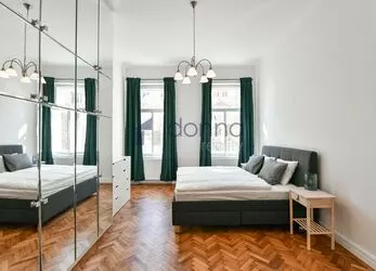 Pronájem luxusního bytu po rek. 3+1, 101m2, Praha 2 - Vinohrady, ul. Mánesova, metro A, zařízený