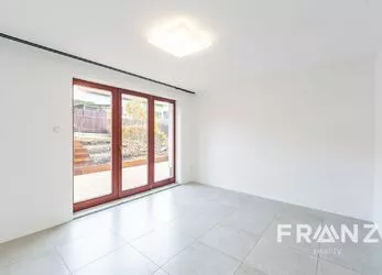 Pronájem bytu 2+kk 90 m² v RD, Vřesina u Ostravy