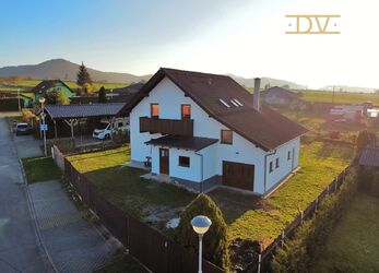 Prodej rodinného domu, 238 m2, pozemek 881 m2