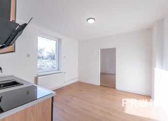 Pronájem bytu 1+1 40 m², Lipová, Orlová - Poruba