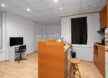 Pronájem bytu 1+KK, 32 m² s balkonem na ul. Antonína Macka, Ostrava